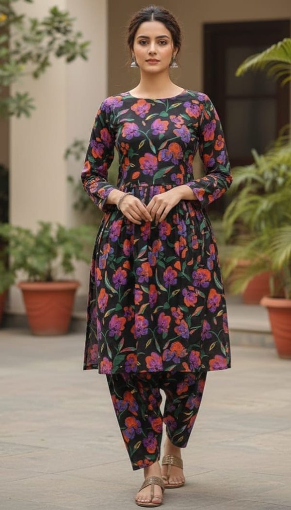 Unstitched casual lawn 2 piece.